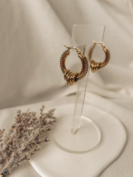 BELLIA EARRINGS