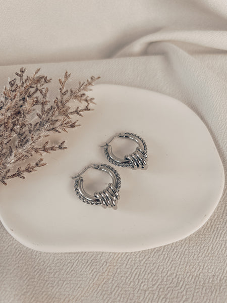 BELLIA EARRINGS