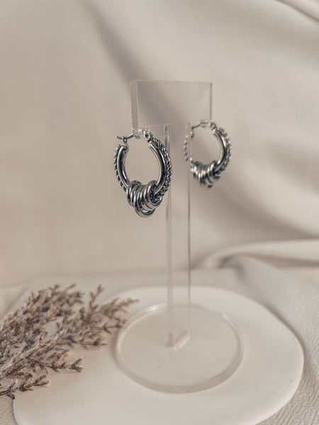 BELLIA EARRINGS